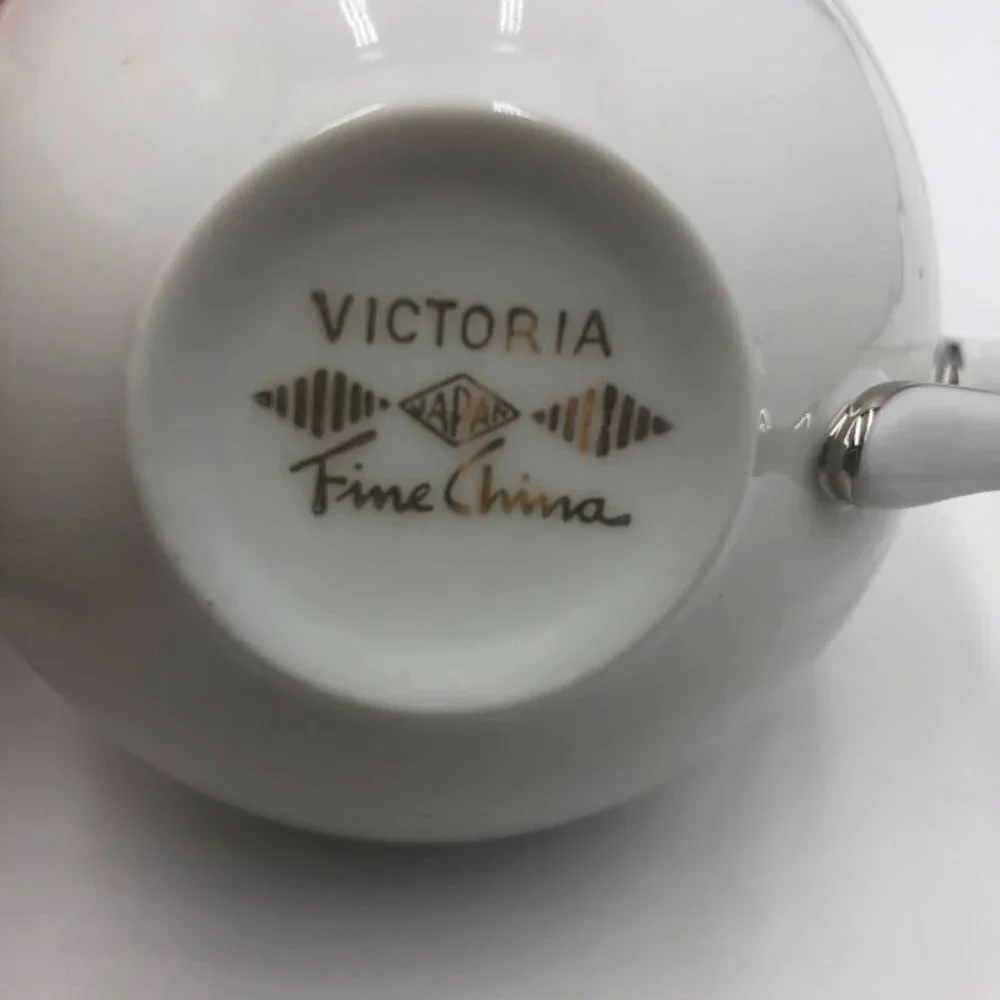 Vintage Victoria Fine China From Japan Set of 4 Tea Coffee Cups White Porcelain